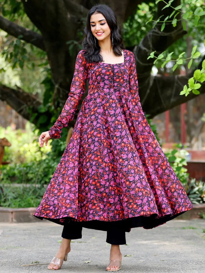 Floral Elegance Georgette Square Neck Dress