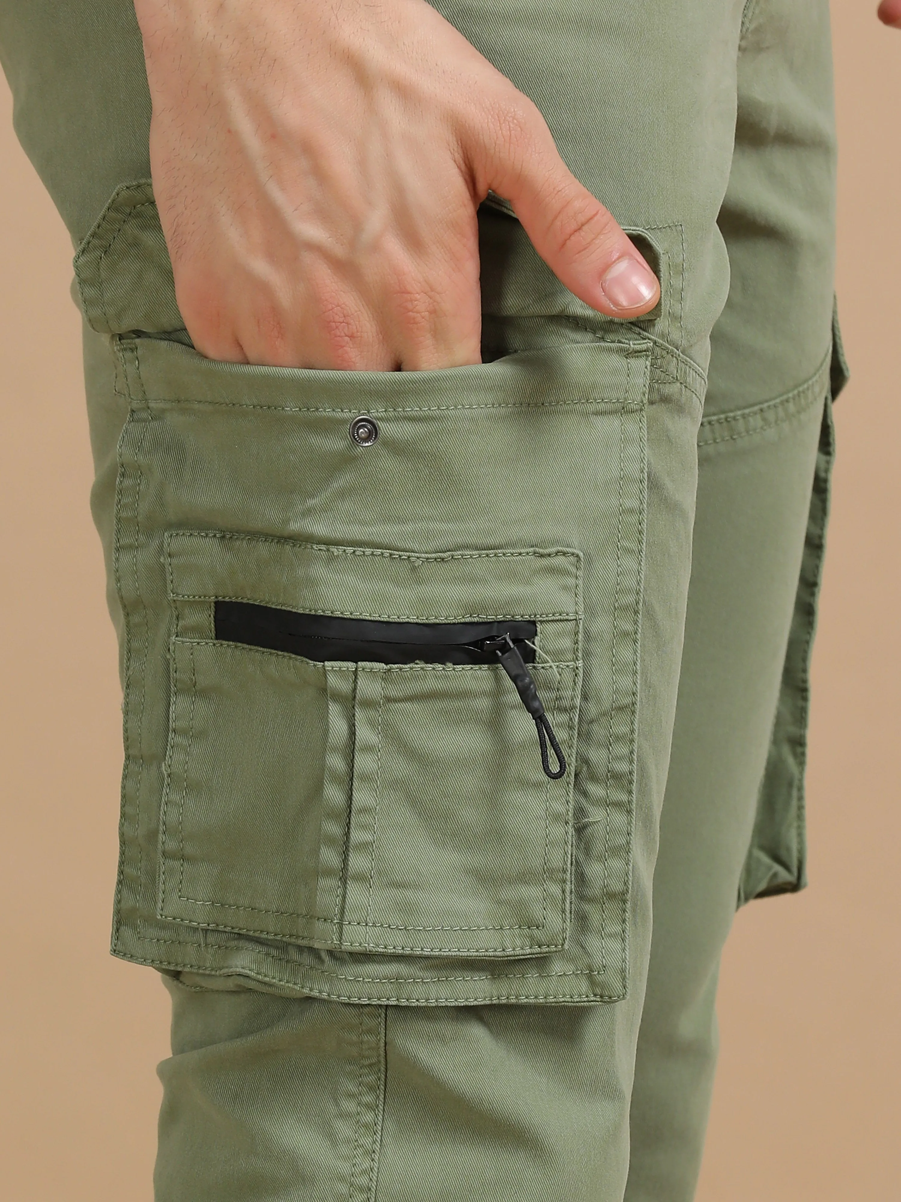 Men Olive Narrow Fit Solid Casual Jogger Pants