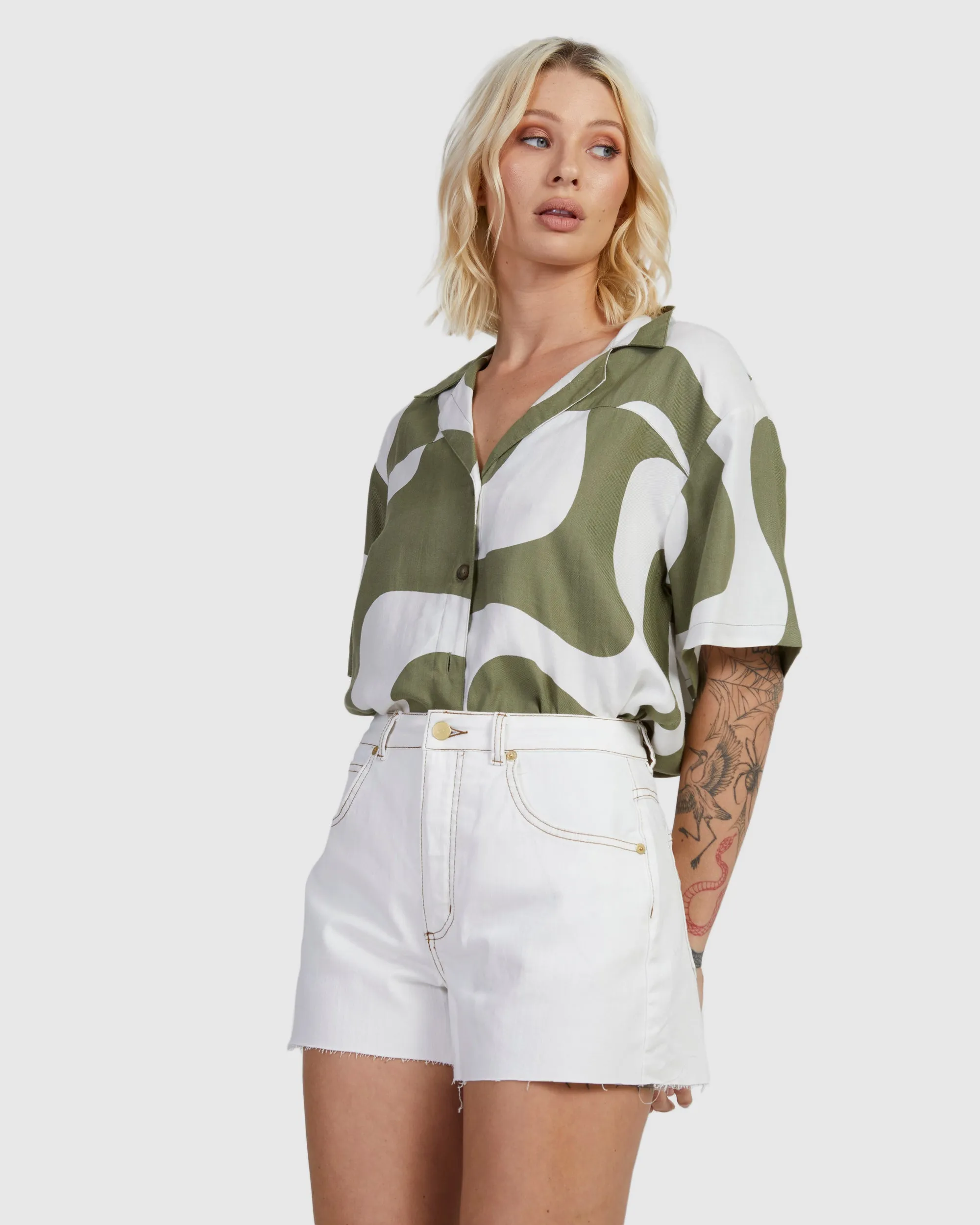 PACIFIC DENIM SHORT